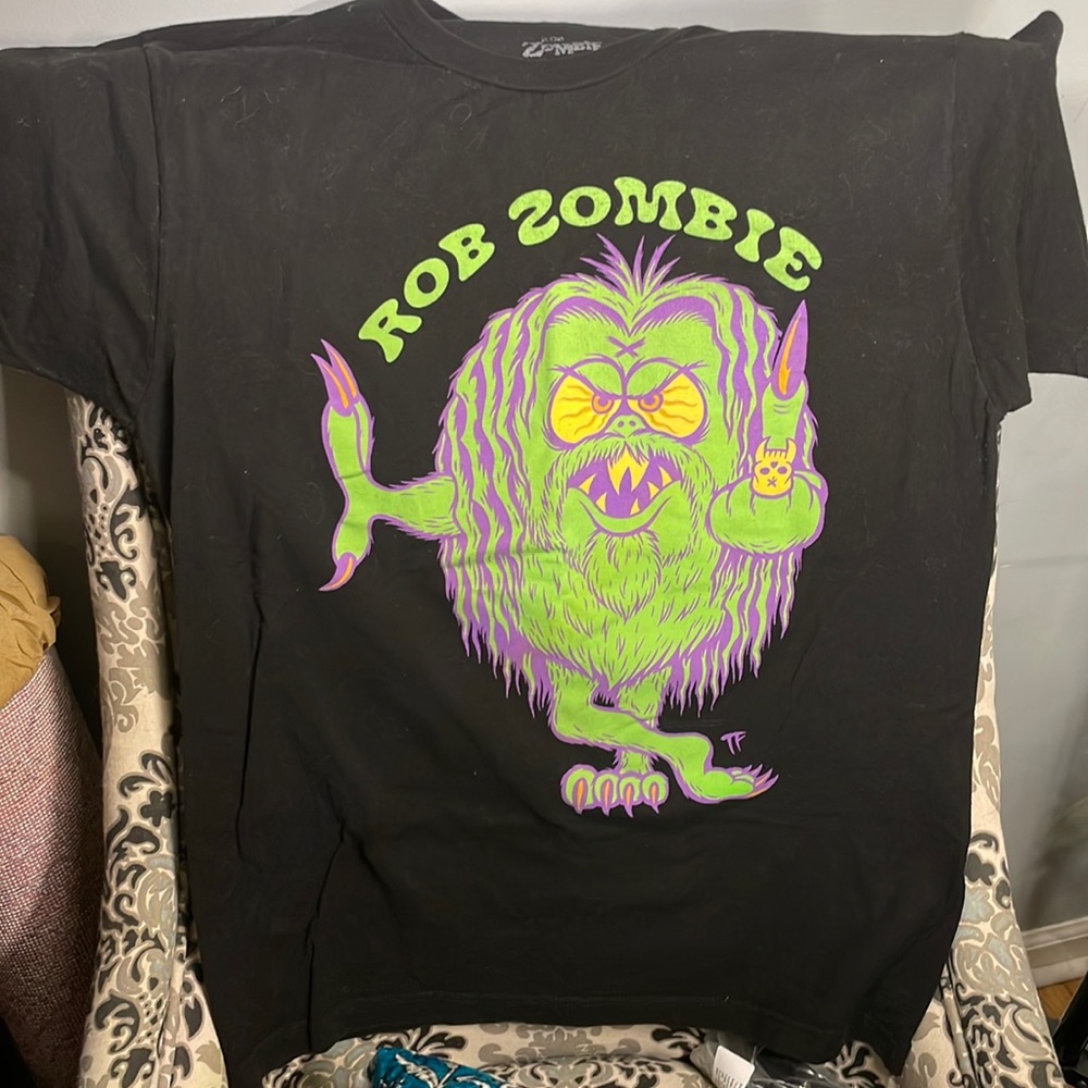 Official Rob Zombie T-shirt.
